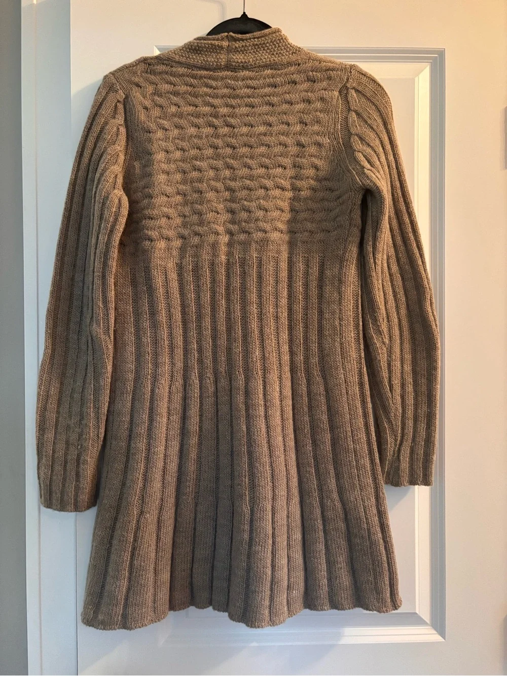 Women’s Cable Knit Tie-Front Cardigan Sweater - Light Brown